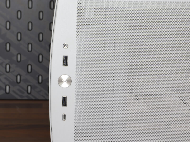 fractal-design-define-one-io-panel.jpg.JPG